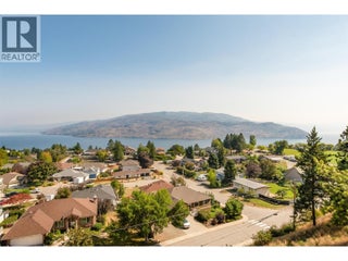 6172 Seymoure Avenue. Peachland, British Columbia
