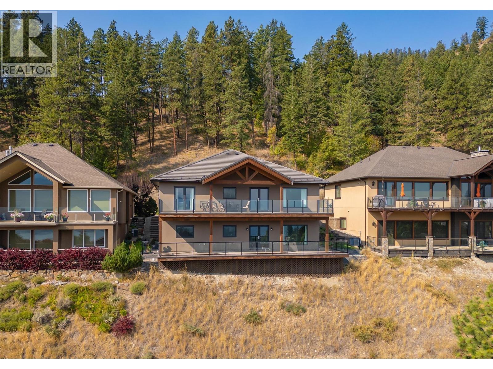 6172 Seymoure Avenue. Peachland, British Columbia