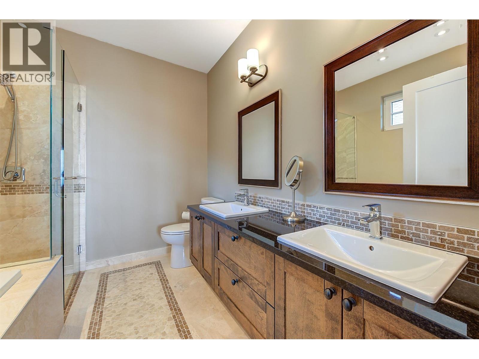 6172 Seymoure Avenue. Peachland, British Columbia