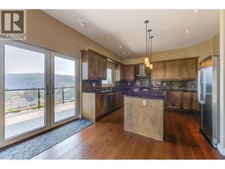 6172 Seymoure Avenue. Peachland, British Columbia