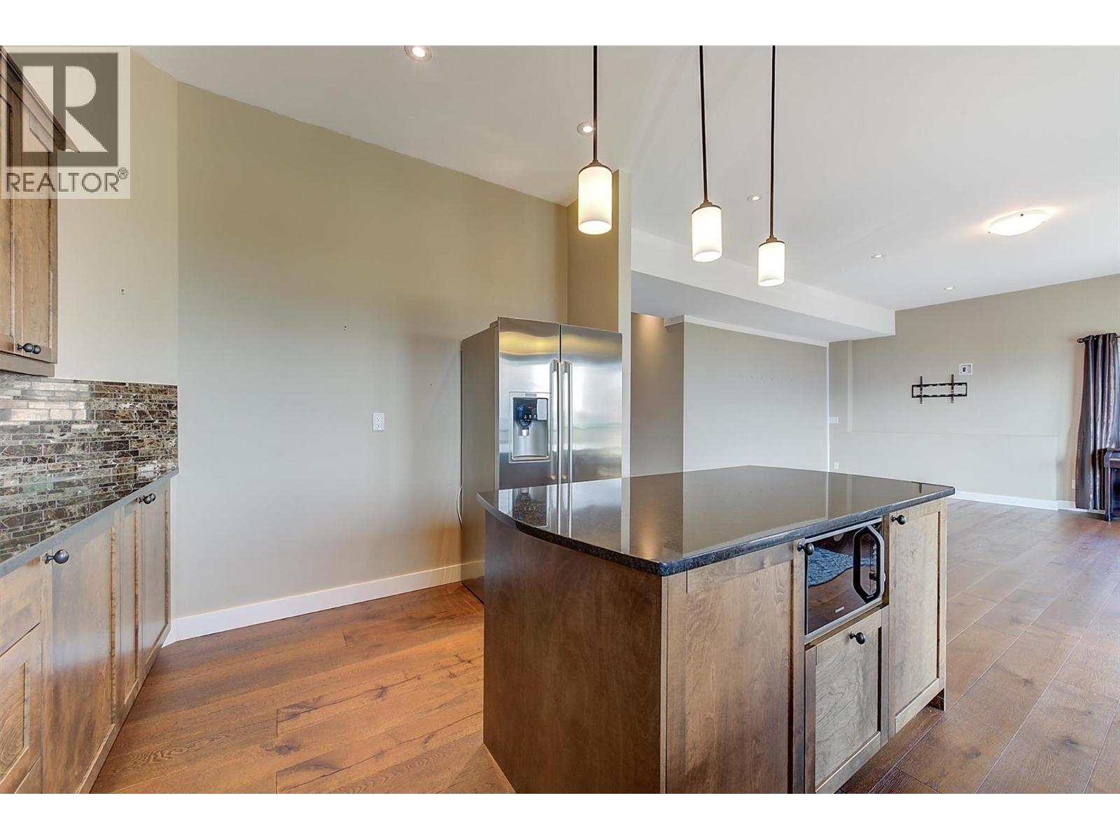 6172 Seymoure Avenue. Peachland, British Columbia