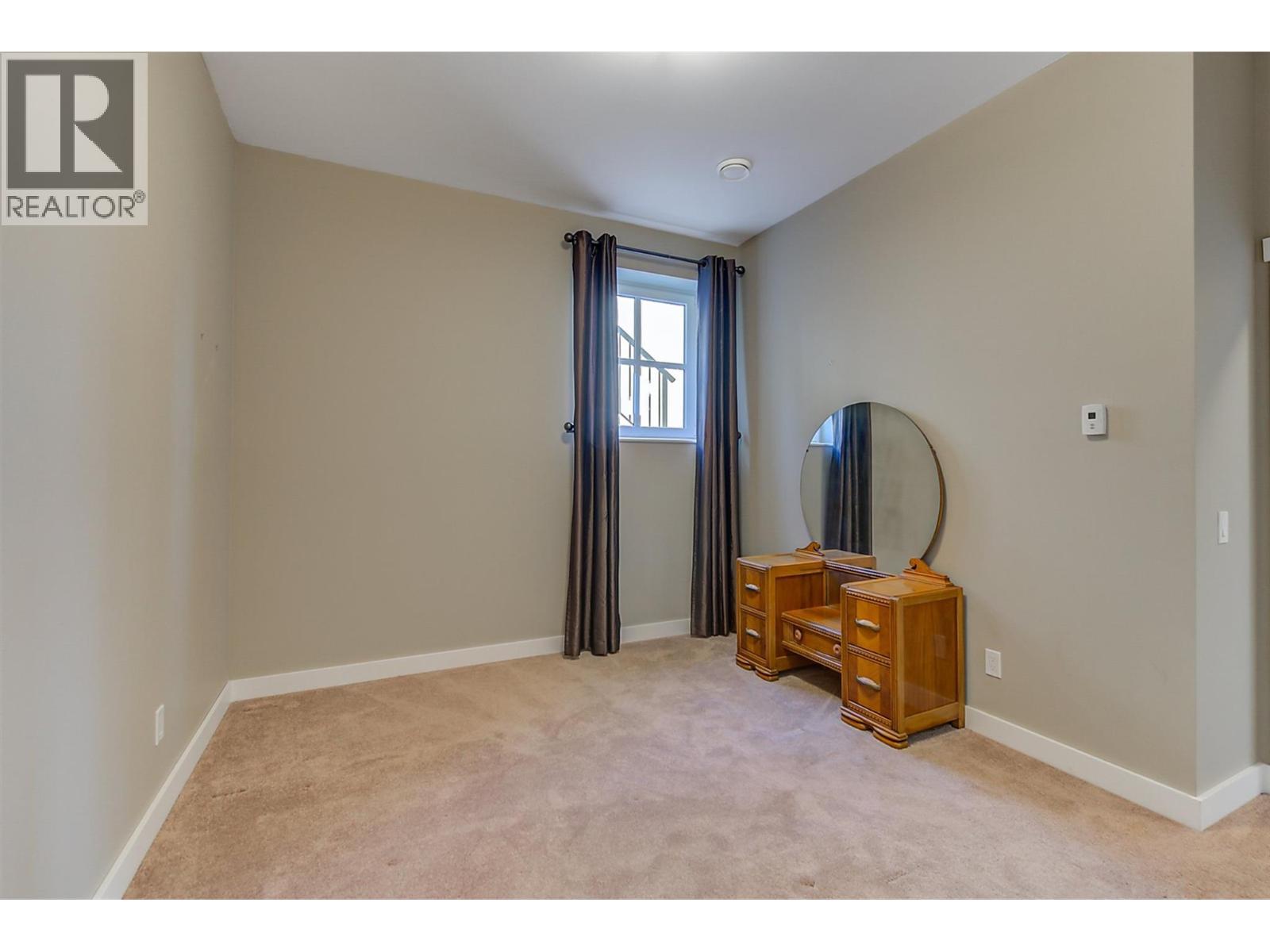 6172 Seymoure Avenue. Peachland, British Columbia