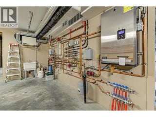 6172 Seymoure Avenue. Peachland, British Columbia