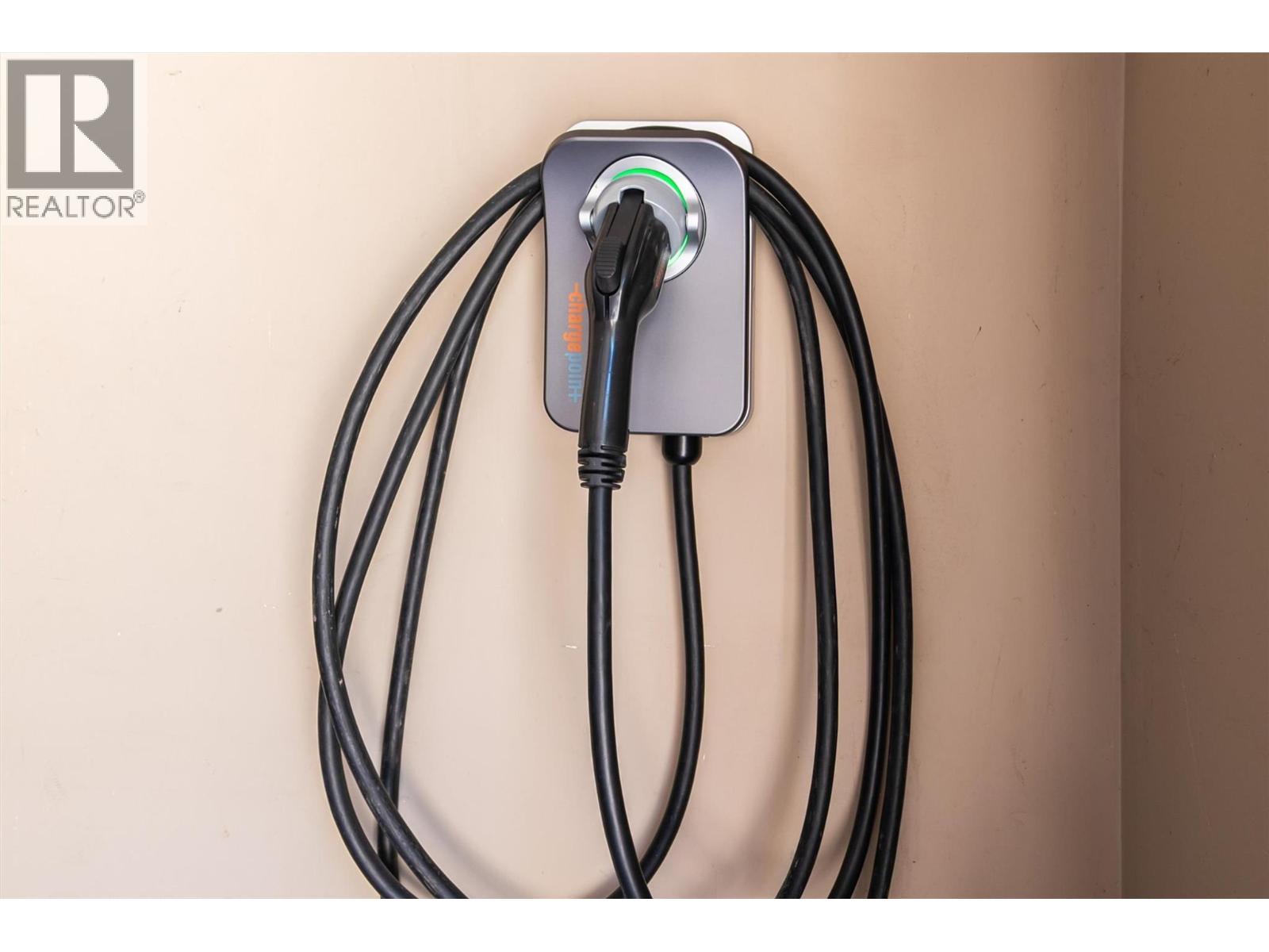 6172 Seymoure Avenue. Peachland, British Columbia