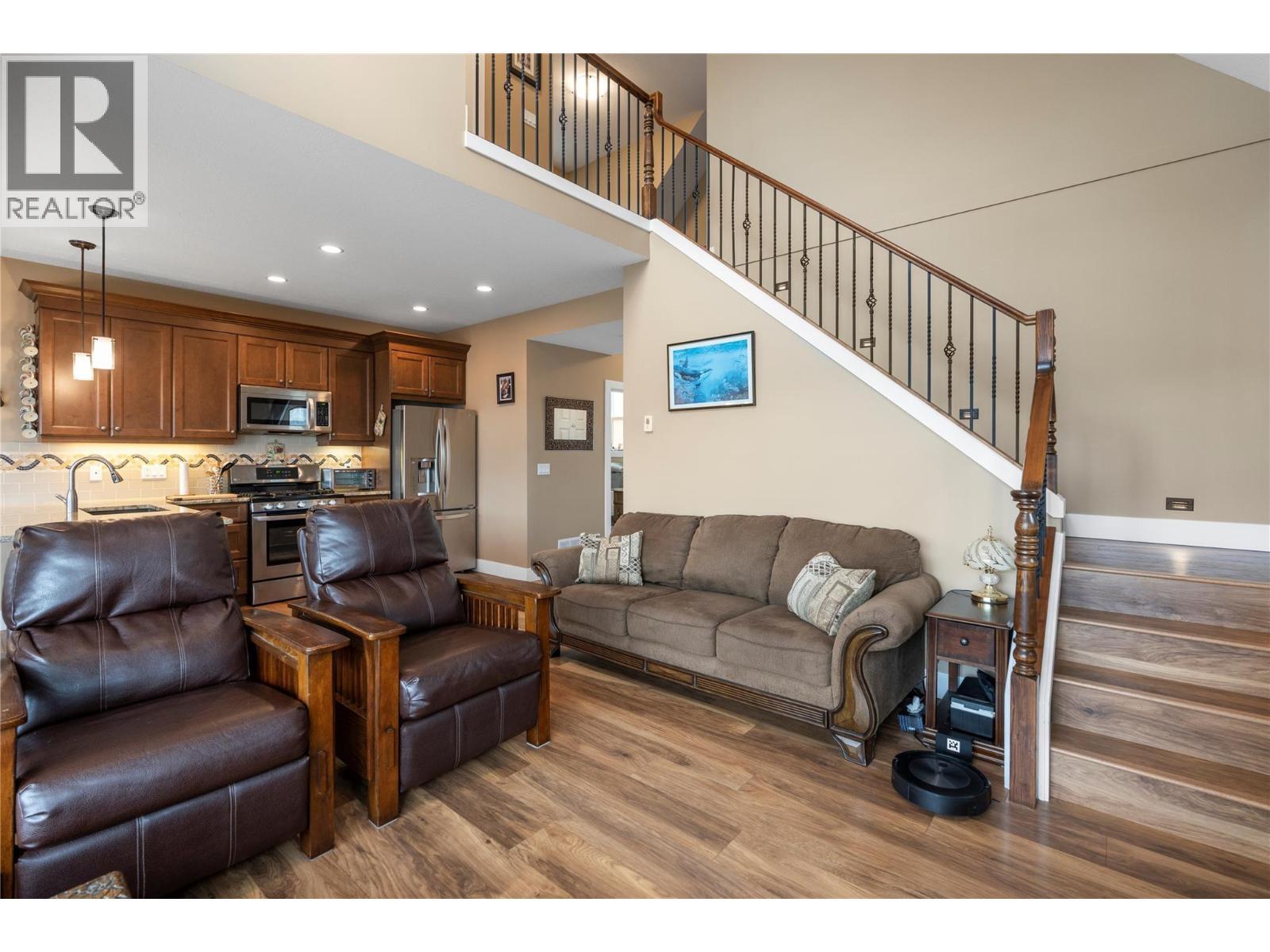 6754 La Palma Loop. Kelowna, British Columbia