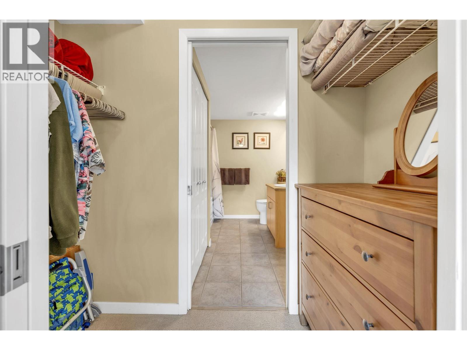 7600 Cottonwood Drive Unit# 304. Osoyoos, British Columbia