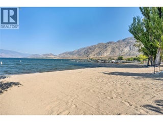 7600 Cottonwood Drive Unit# 304. Osoyoos, British Columbia