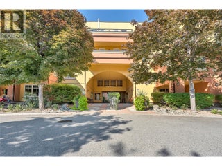 7600 Cottonwood Drive Unit# 304. Osoyoos, British Columbia