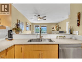 7600 Cottonwood Drive Unit# 304. Osoyoos, British Columbia