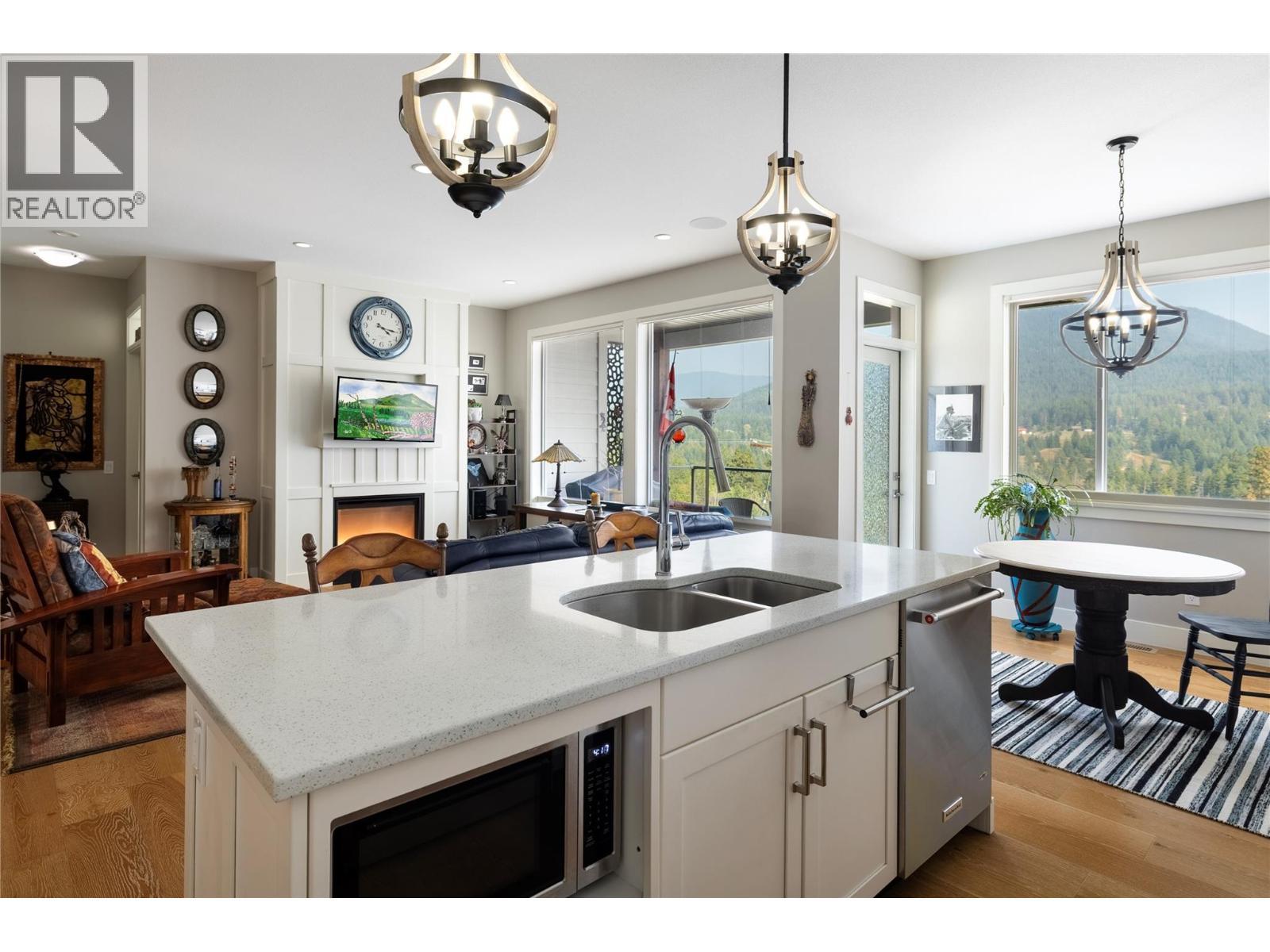 1404 Copper Mountain Court Unit# 33. Vernon, British Columbia