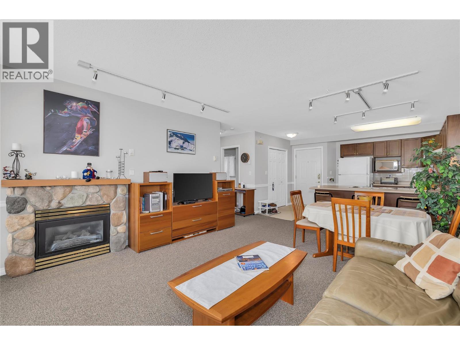 215 Kettleview Road Unit# 402. Big White, British Columbia