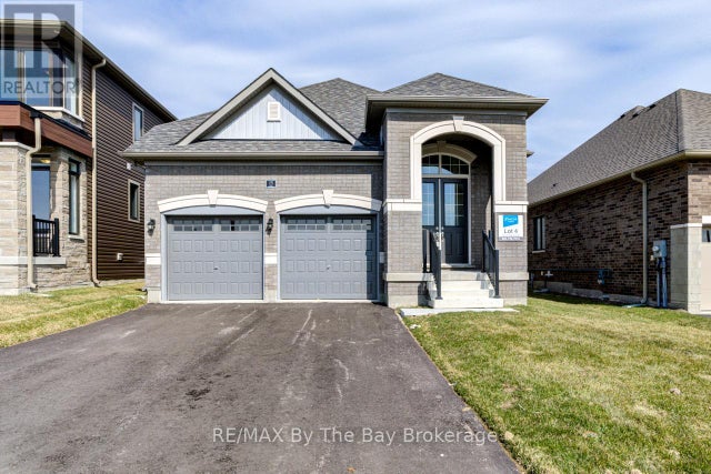 15 Sun Valley Avenue, Wasaga Beach