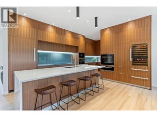 5147 Sunset Drive. Eagle Bay, British Columbia