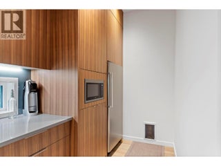 5147 Sunset Drive. Eagle Bay, British Columbia