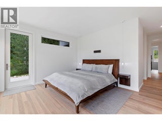 5147 Sunset Drive. Eagle Bay, British Columbia