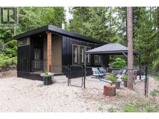 5147 Sunset Drive. Eagle Bay, British Columbia