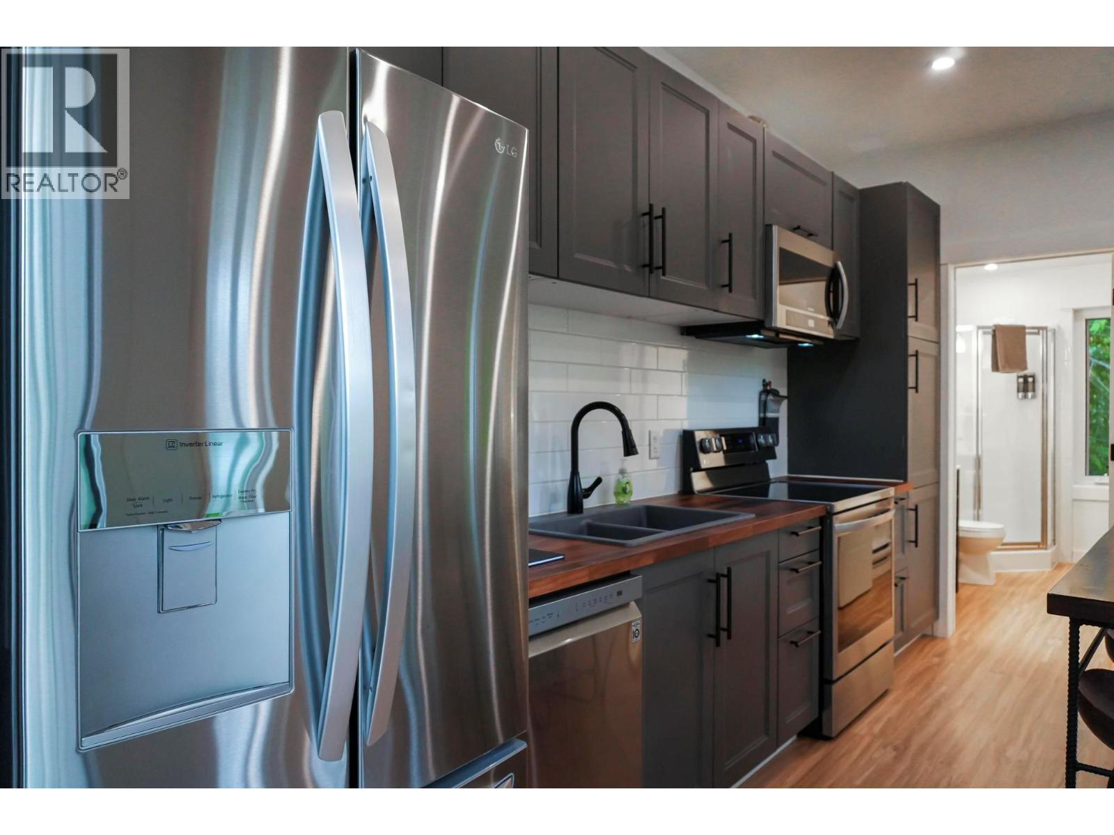 5147 Sunset Drive. Eagle Bay, British Columbia