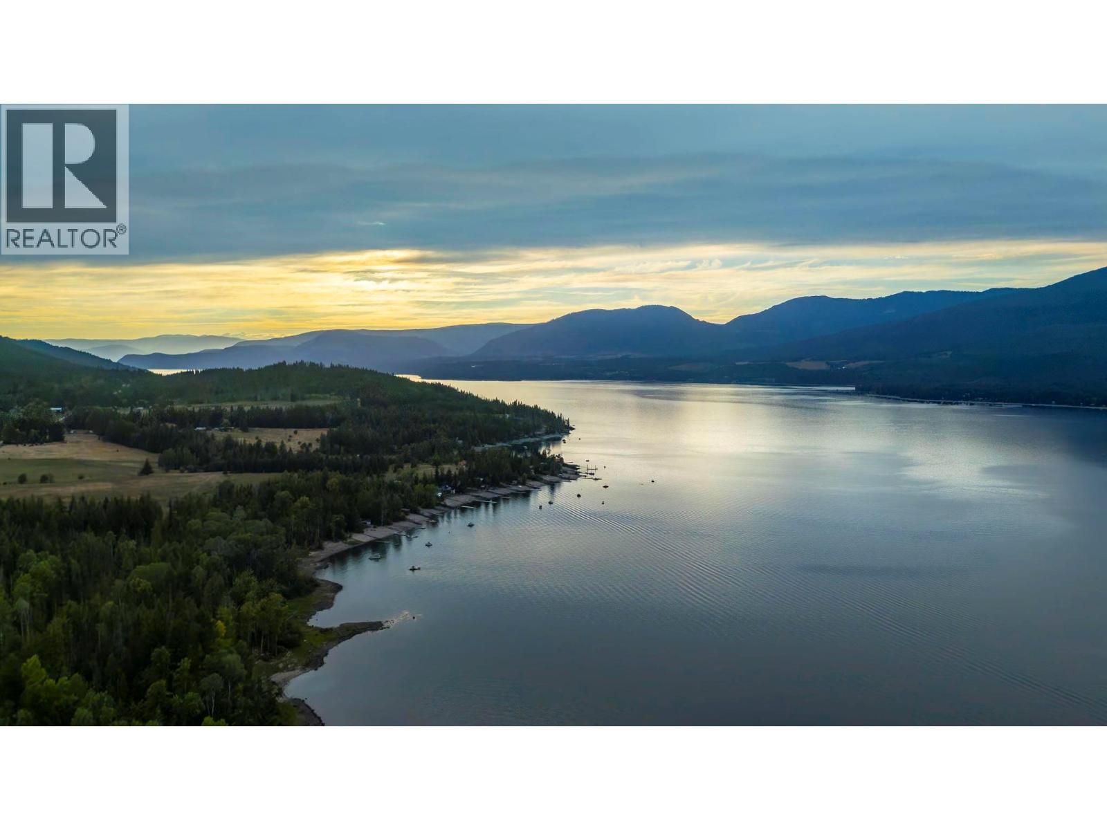 5147 Sunset Drive. Eagle Bay, British Columbia