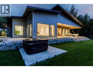 5147 Sunset Drive. Eagle Bay, British Columbia