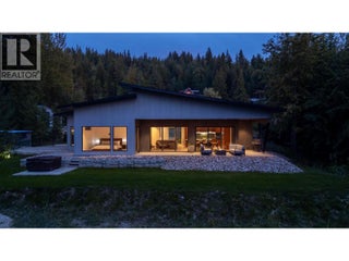 5147 Sunset Drive. Eagle Bay, British Columbia