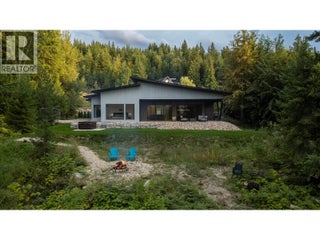 5147 Sunset Drive. Eagle Bay, British Columbia