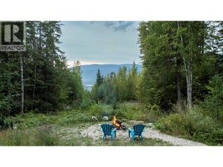 5147 Sunset Drive. Eagle Bay, British Columbia