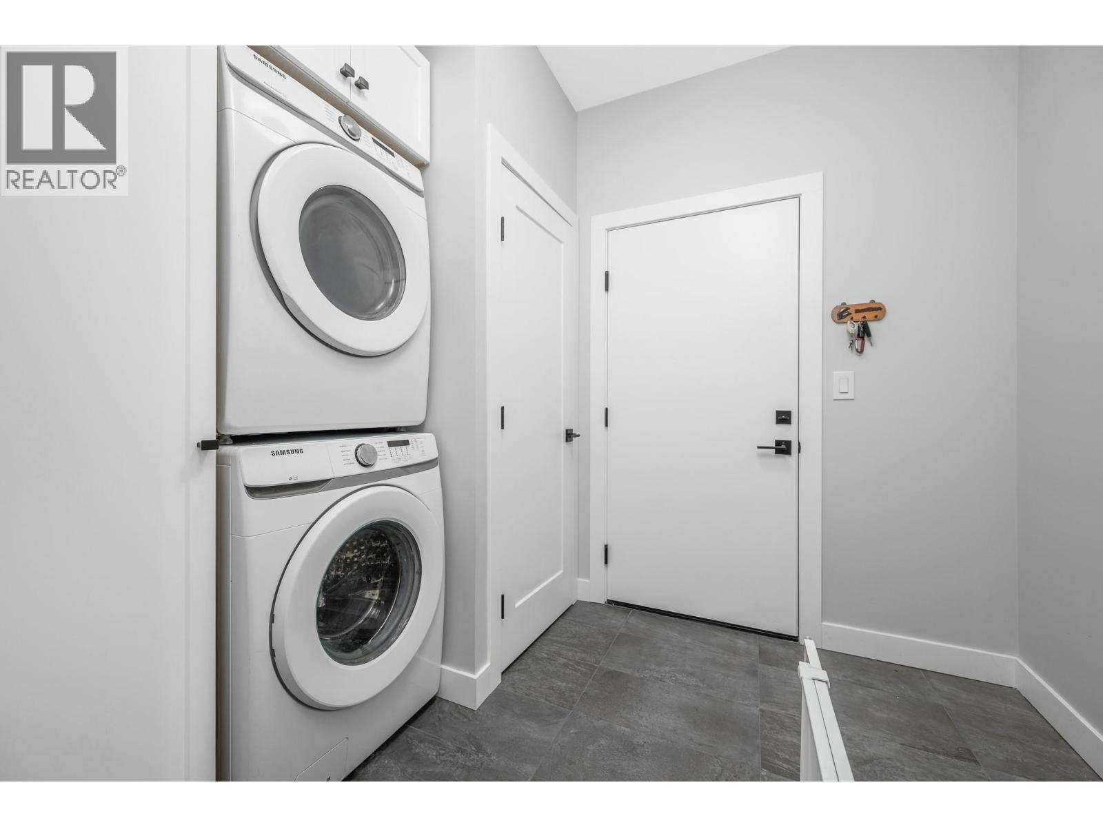 528 Loon Avenue. Vernon, British Columbia