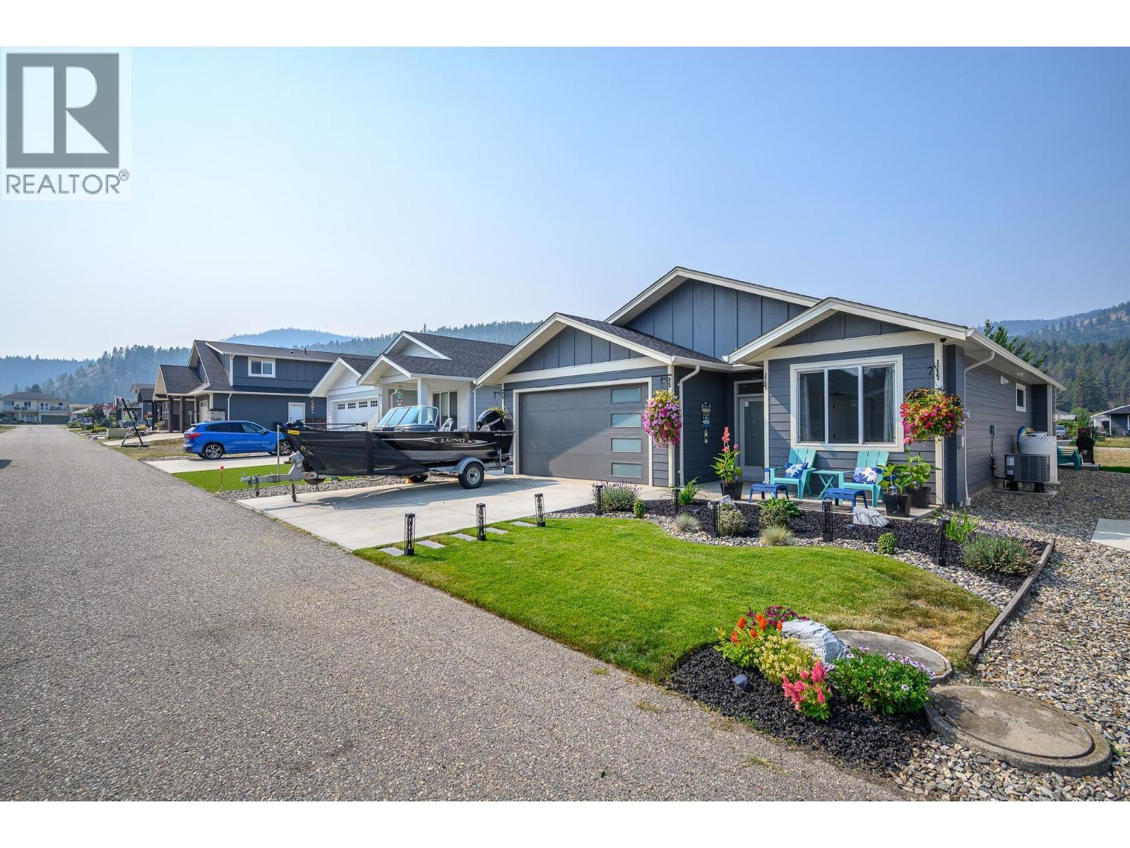 528 Loon Avenue. Vernon, British Columbia