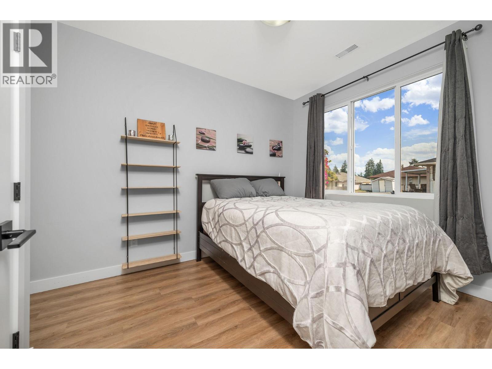 528 Loon Avenue. Vernon, British Columbia