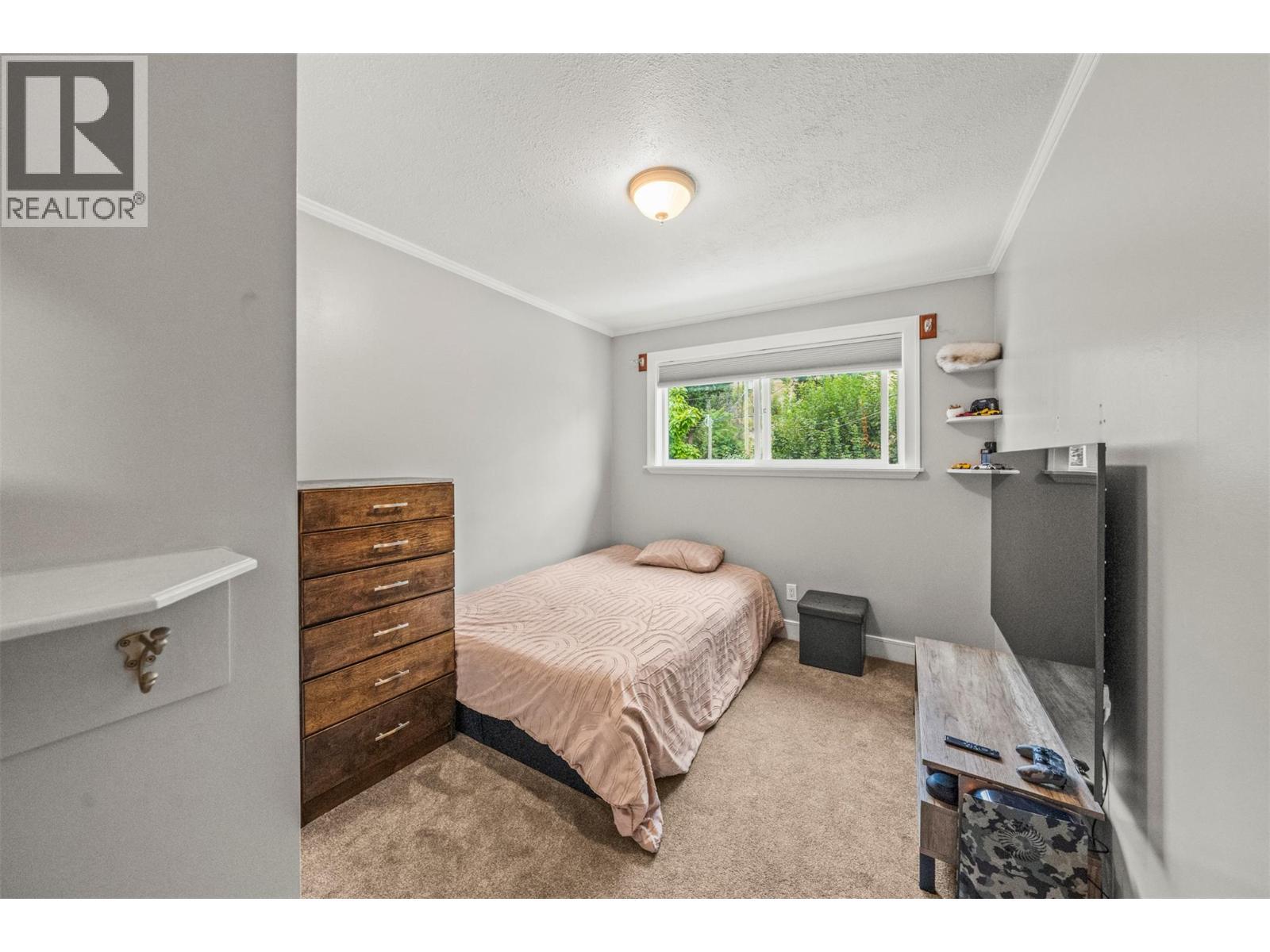 5936 Highway 6. Coldstream, British Columbia