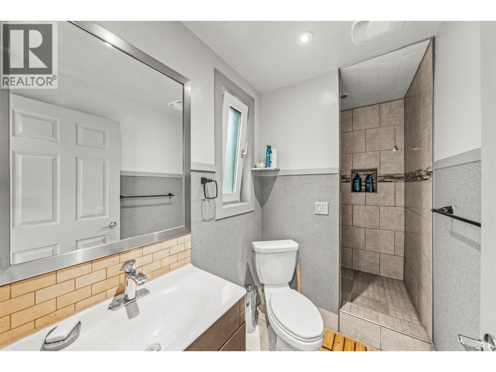 5936 Highway 6. Coldstream, British Columbia