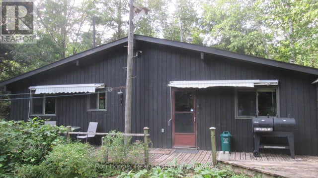 140 Sunset Beach Road, Meaford