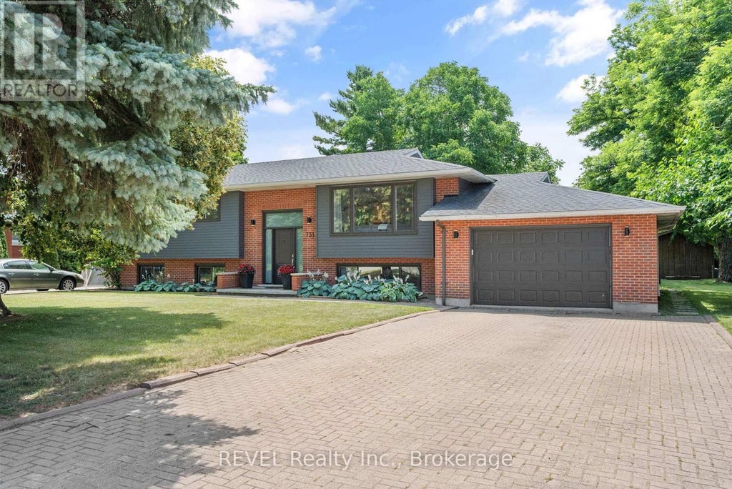 733 Line 1 Road, Niagara-On-The-Lake (virgil)