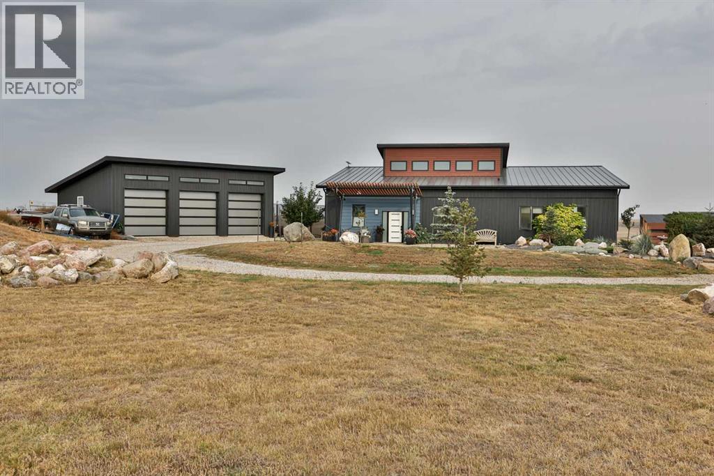 309 Alta Vista Boulevard, Carmangay