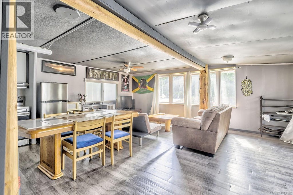 204 380 Martindale Road, Parksville