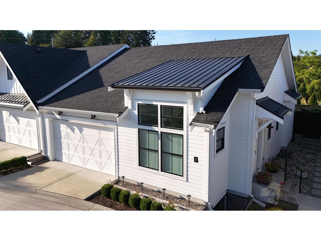 2 5528 148 Street, Surrey