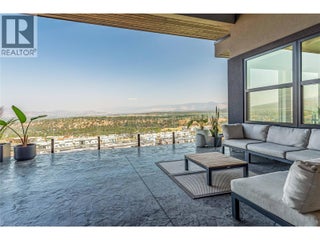 1050 Ledgeview Court. Kelowna, British Columbia