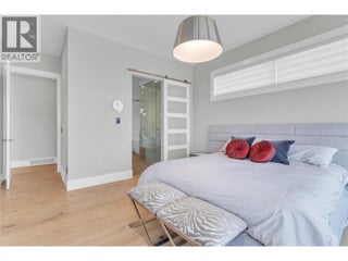 1050 Ledgeview Court. Kelowna, British Columbia