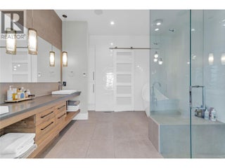 1050 Ledgeview Court. Kelowna, British Columbia