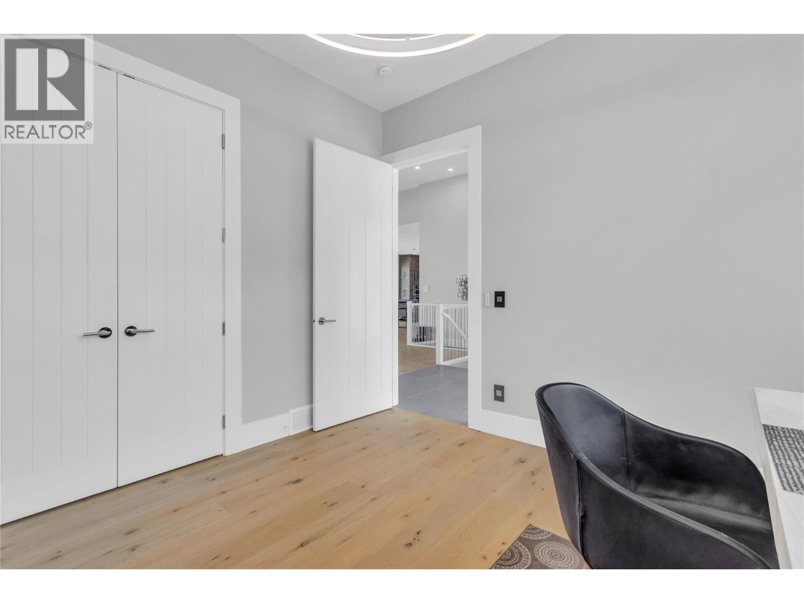 1050 Ledgeview Court. Kelowna, British Columbia