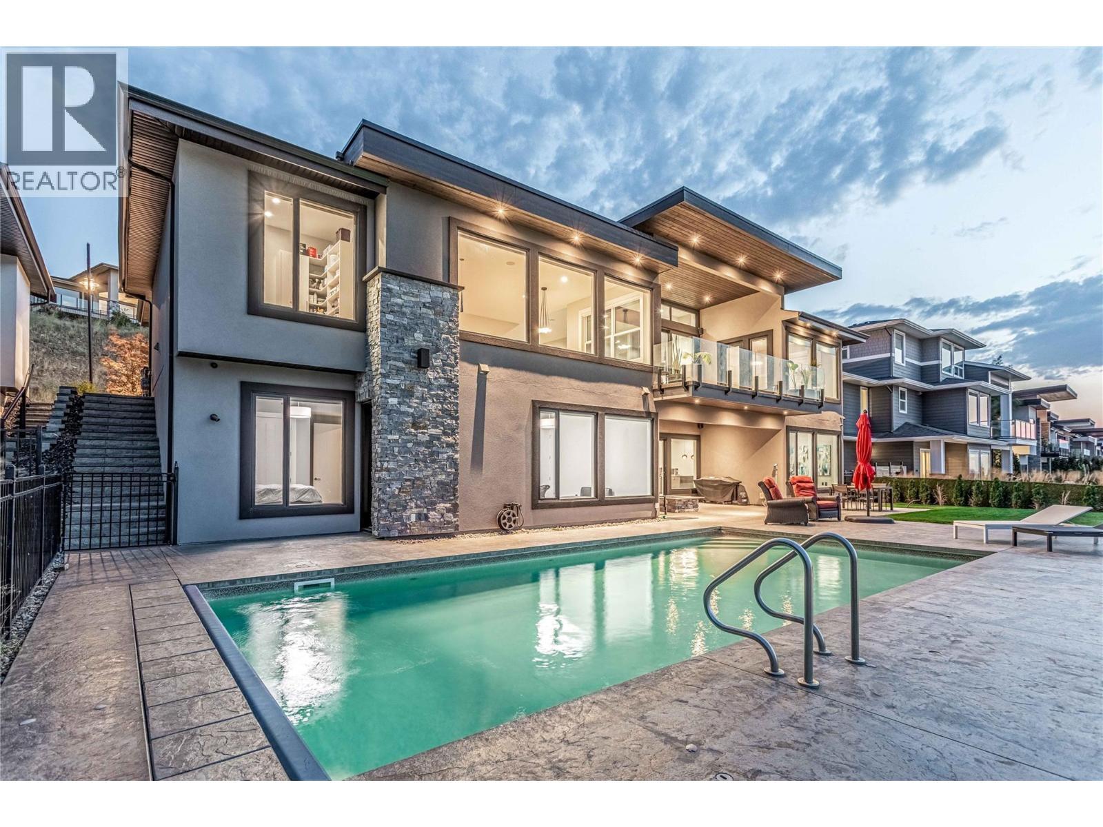 1050 Ledgeview Court. Kelowna, British Columbia