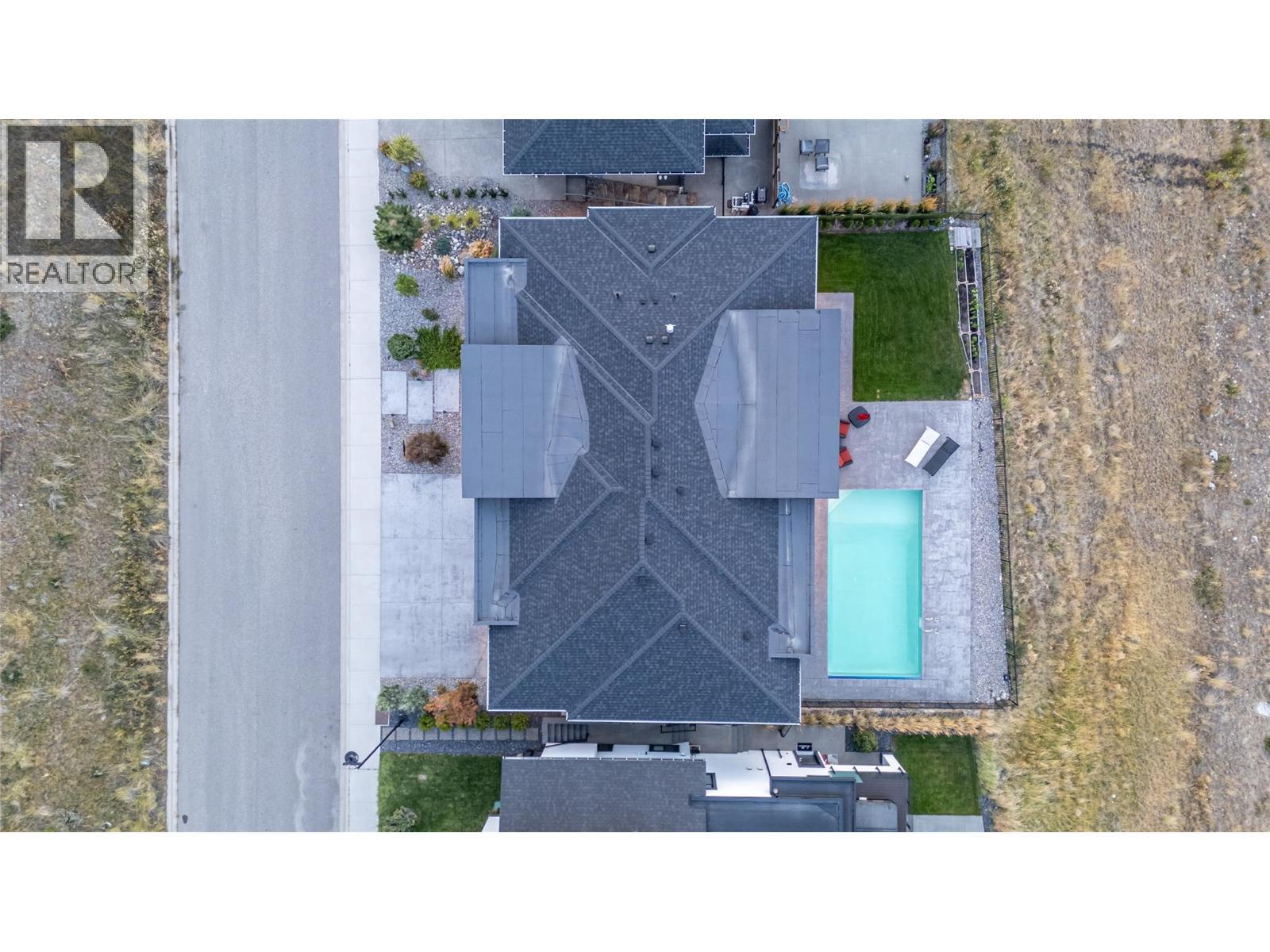 1050 Ledgeview Court. Kelowna, British Columbia