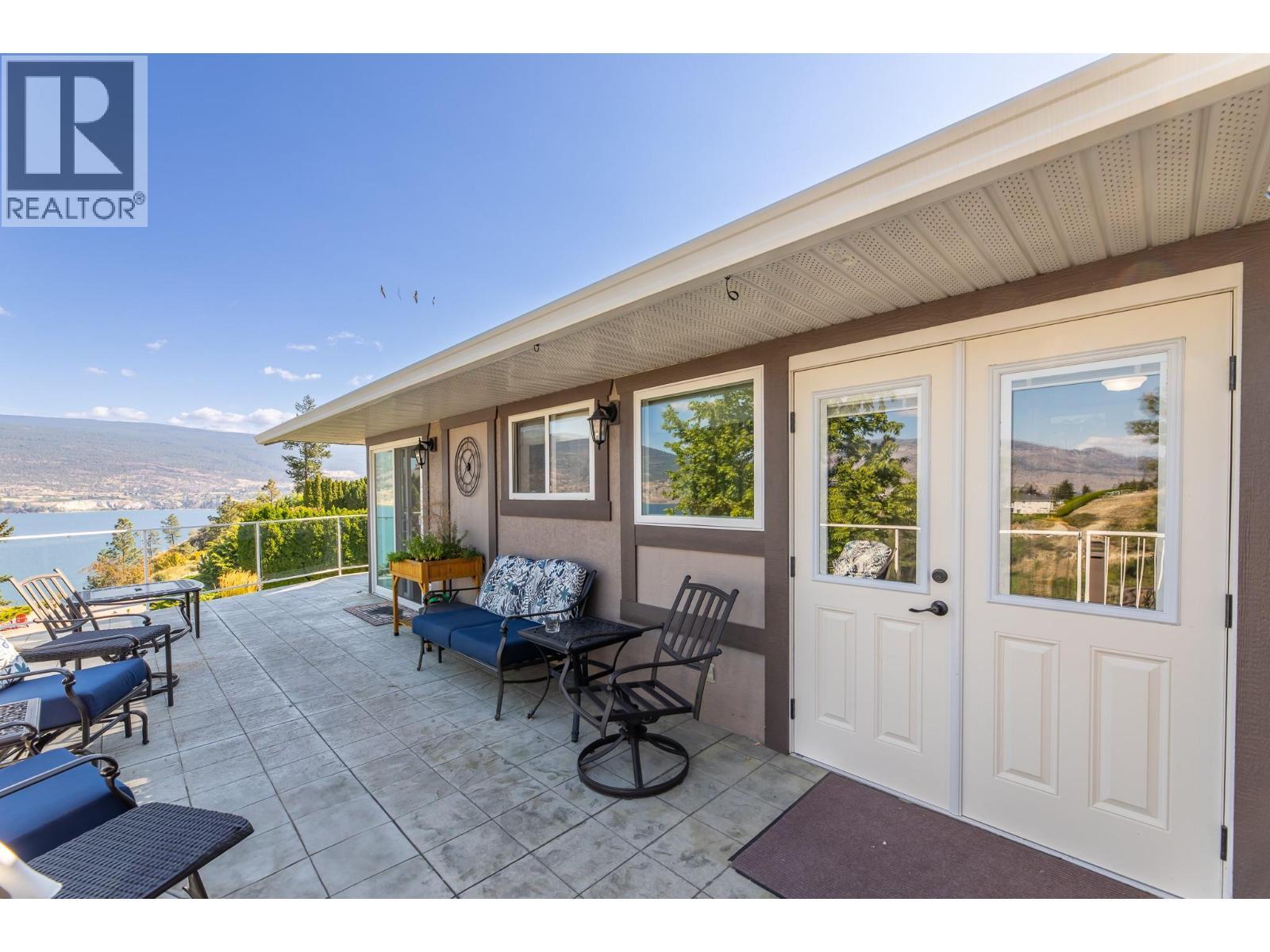 6318 Faircrest Street. Summerland, British Columbia