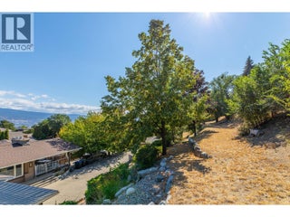 6318 Faircrest Street. Summerland, British Columbia
