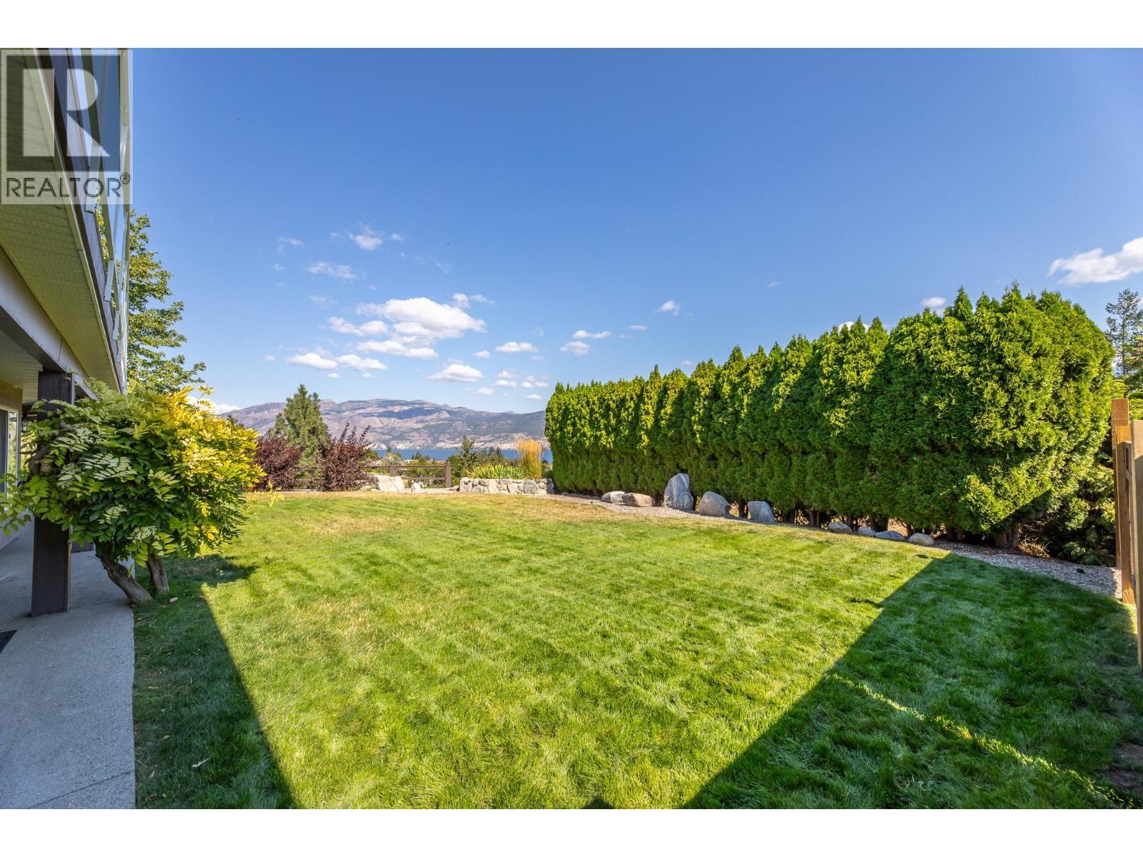 6318 Faircrest Street. Summerland, British Columbia