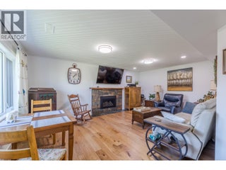 6318 Faircrest Street. Summerland, British Columbia