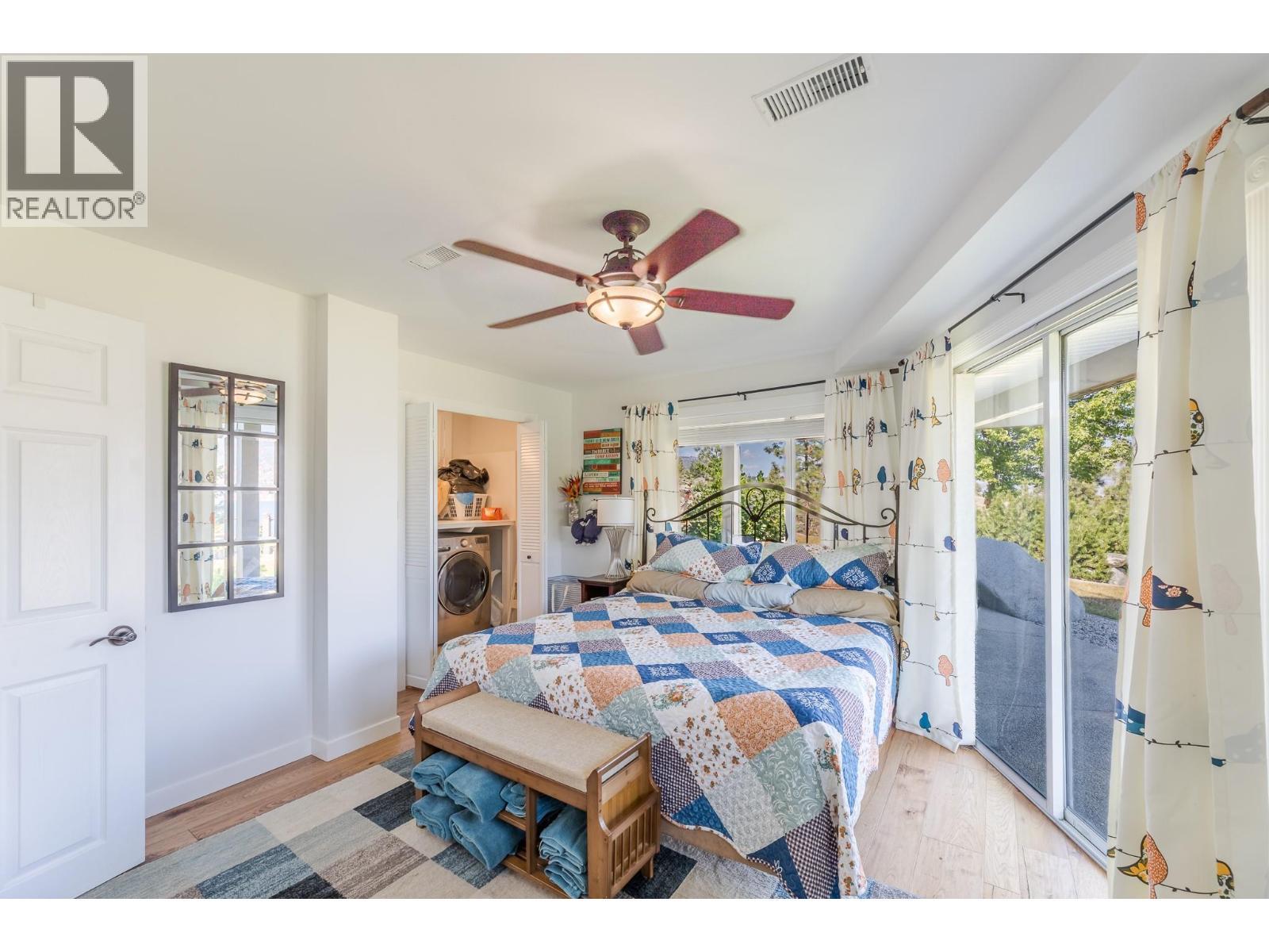 6318 Faircrest Street. Summerland, British Columbia