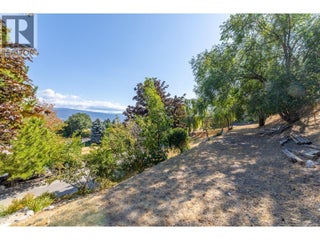 6318 Faircrest Street. Summerland, British Columbia