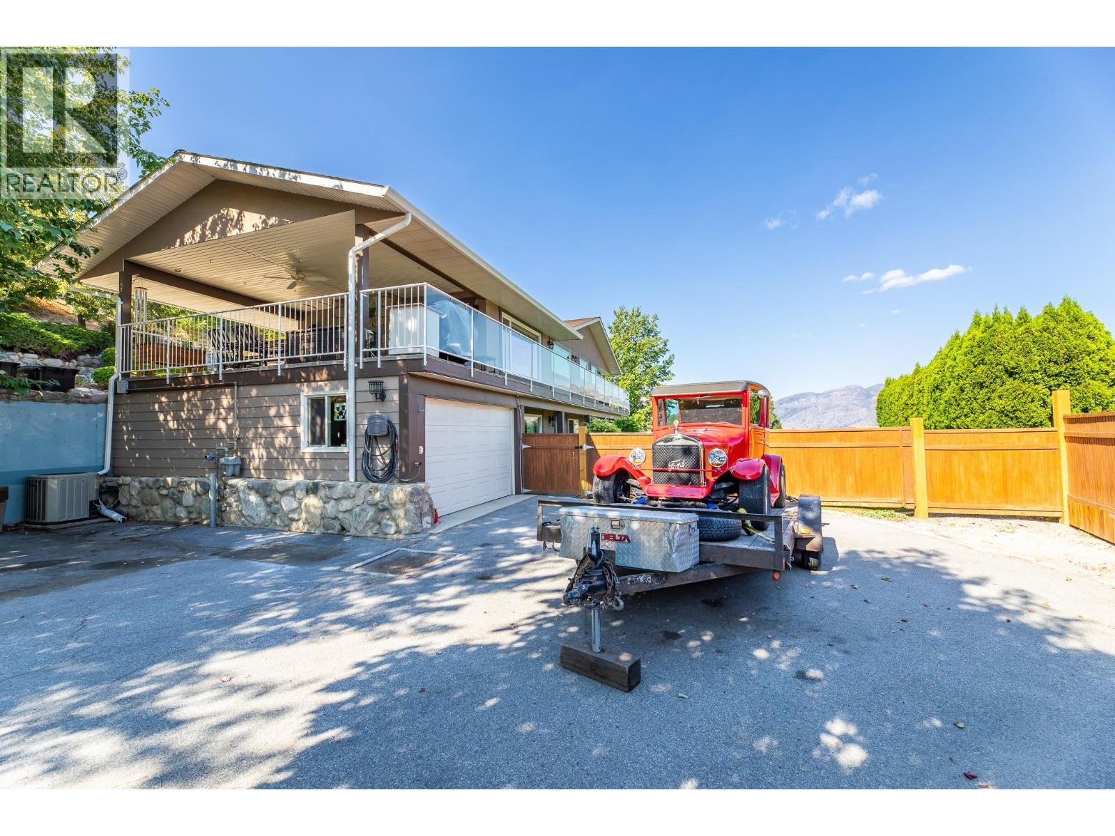 6318 Faircrest Street. Summerland, British Columbia