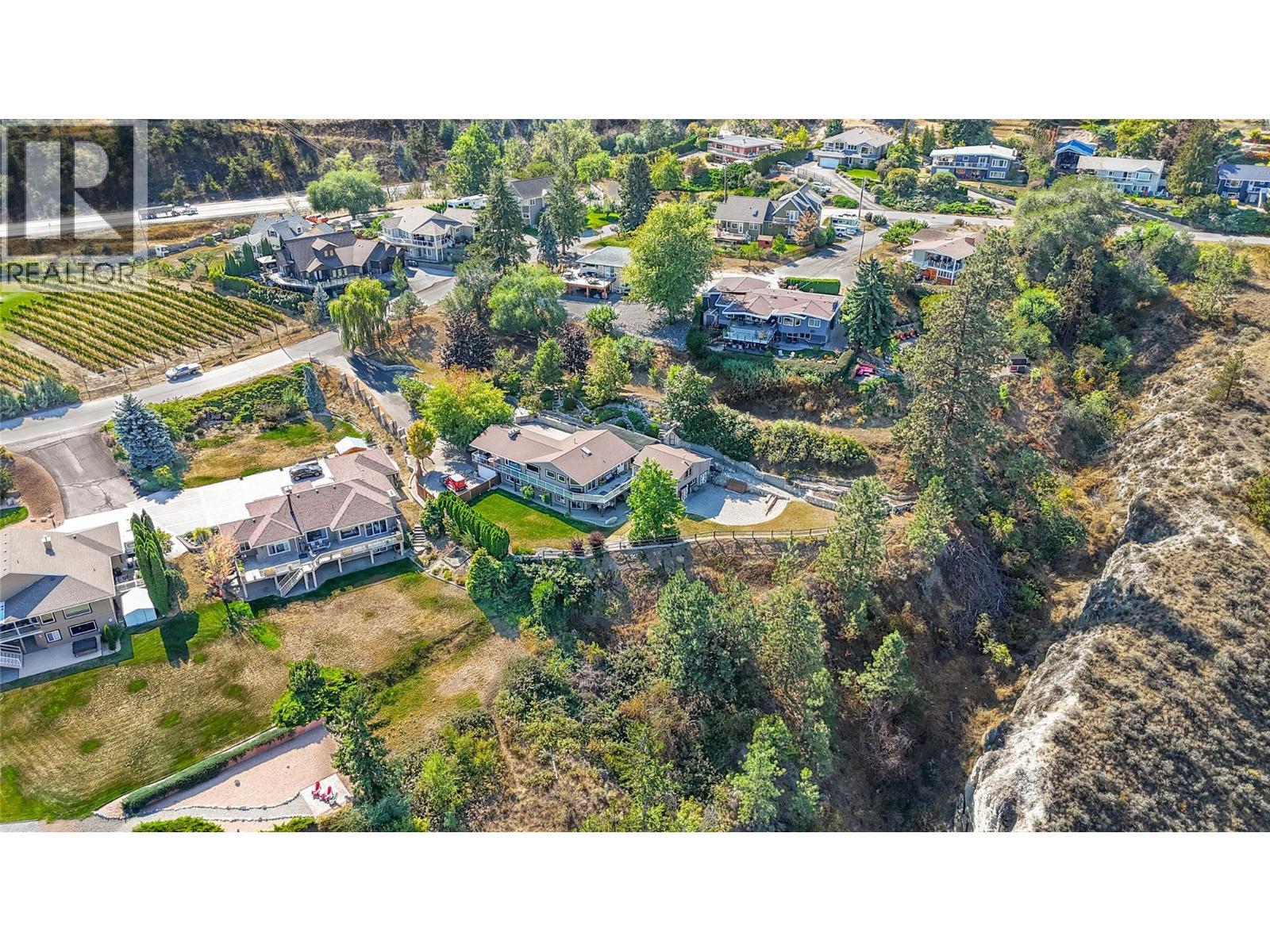 6318 Faircrest Street. Summerland, British Columbia